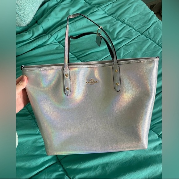 Ultra Rare Limited Edition Coach Tote Handbag Hologram Holographic Iiridescent - Picture 2 of 10